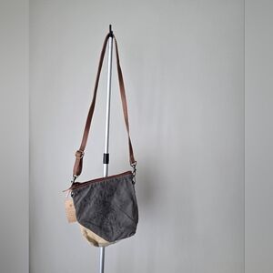 NWT CLEA RAY Gray Canvas Crossbody Bag with Brown Strap